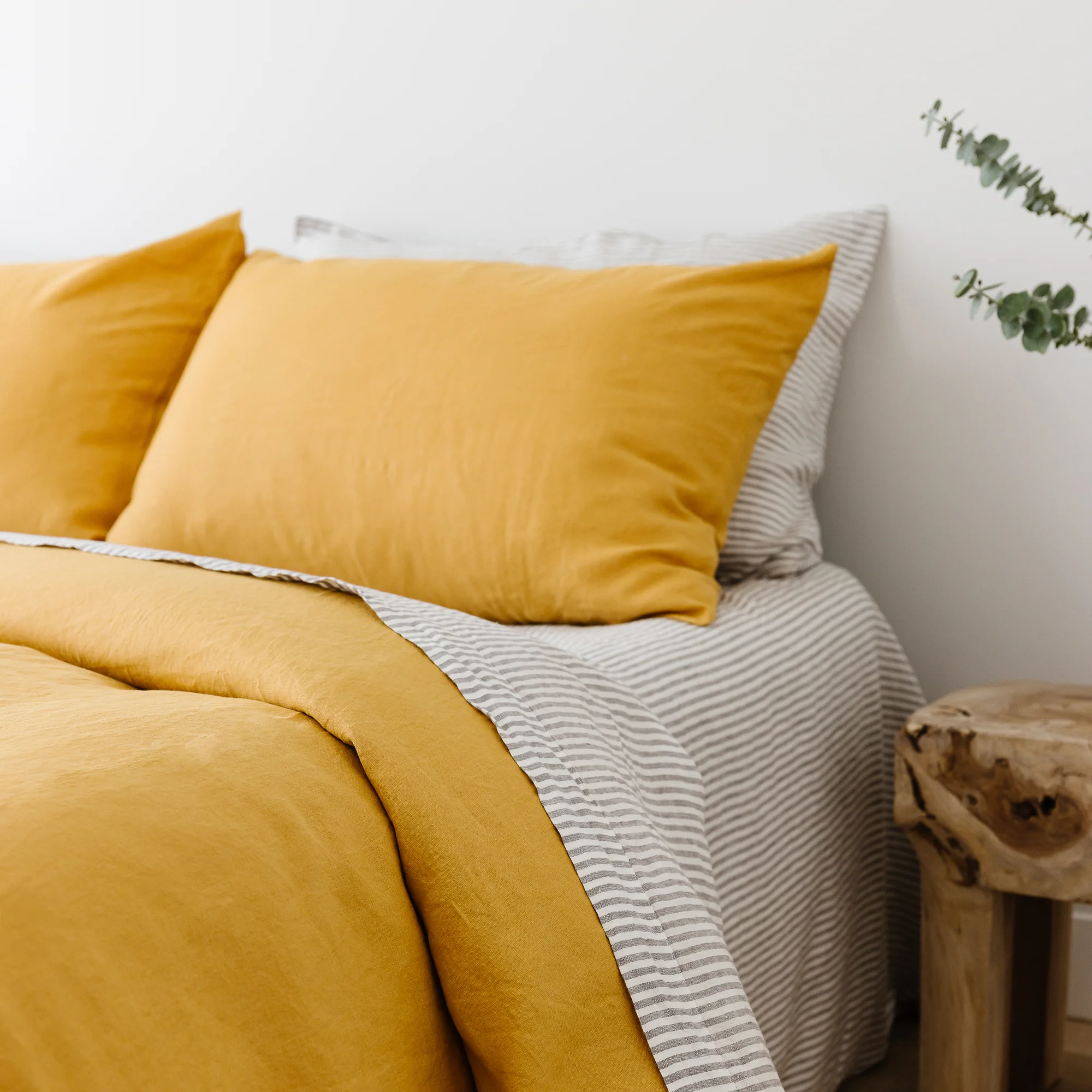 Grey Stripes Linen Sheets Set - Image 6