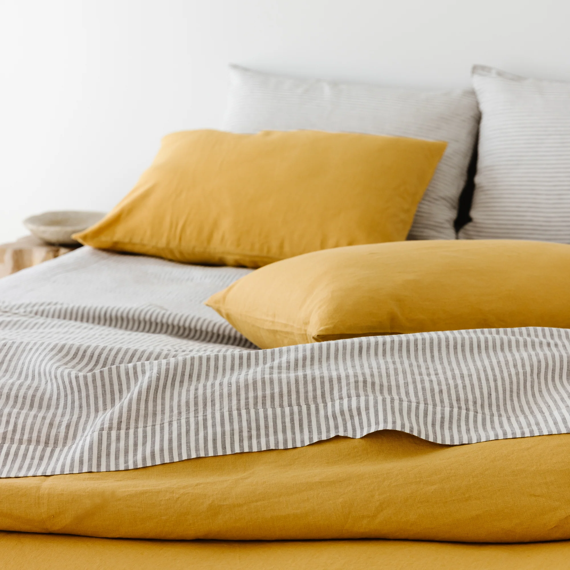 Grey Stripes Linen Sheets Set - Image 7