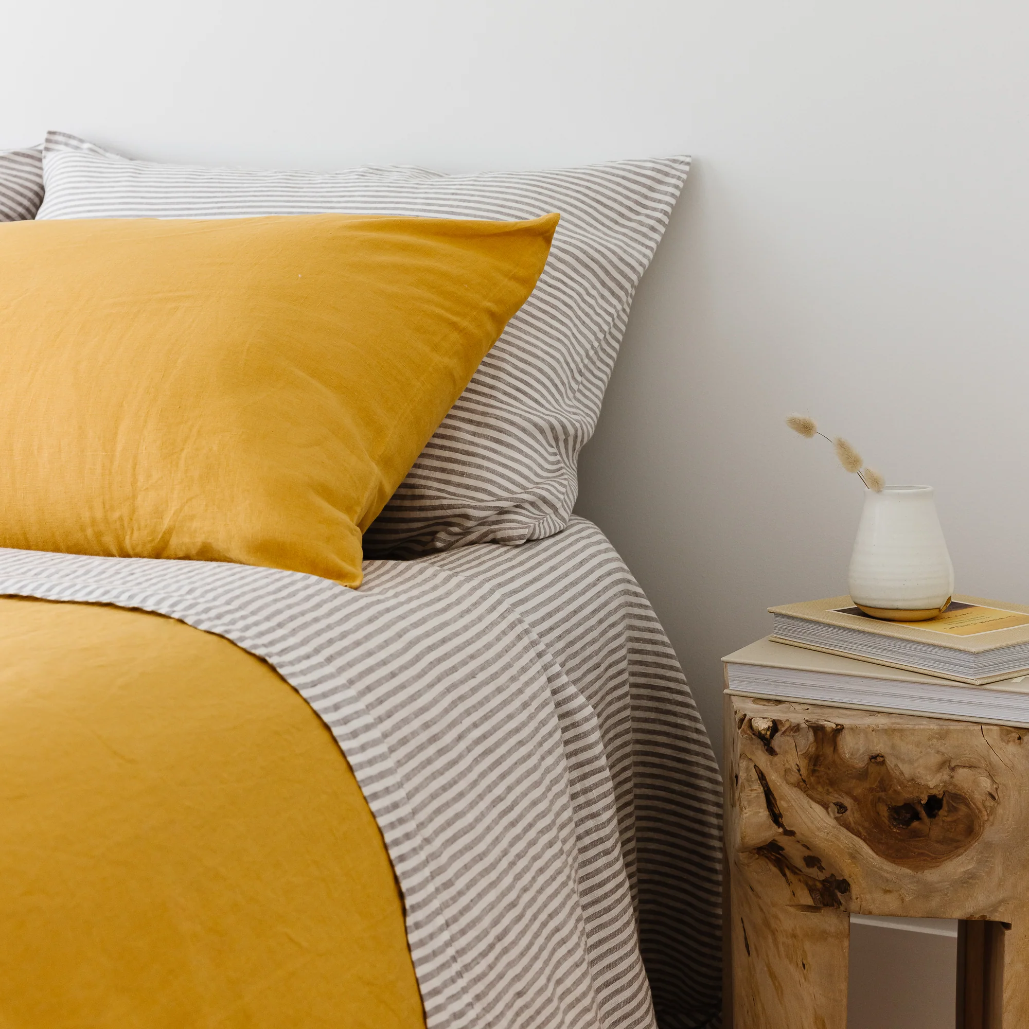 Grey Stripes Linen Sheets Set - Image 8