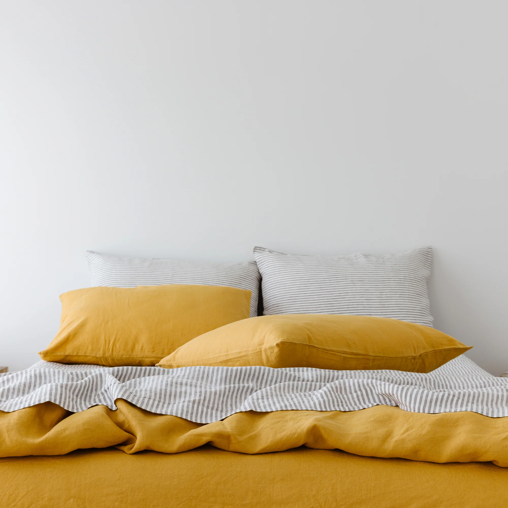 Grey Stripes Linen Sheets Set - Image 9