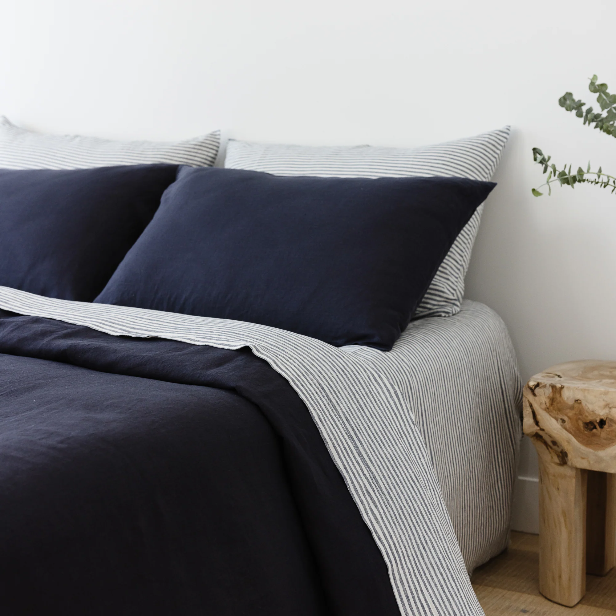 Midnight Blue Linen Pillowcases - Image 3