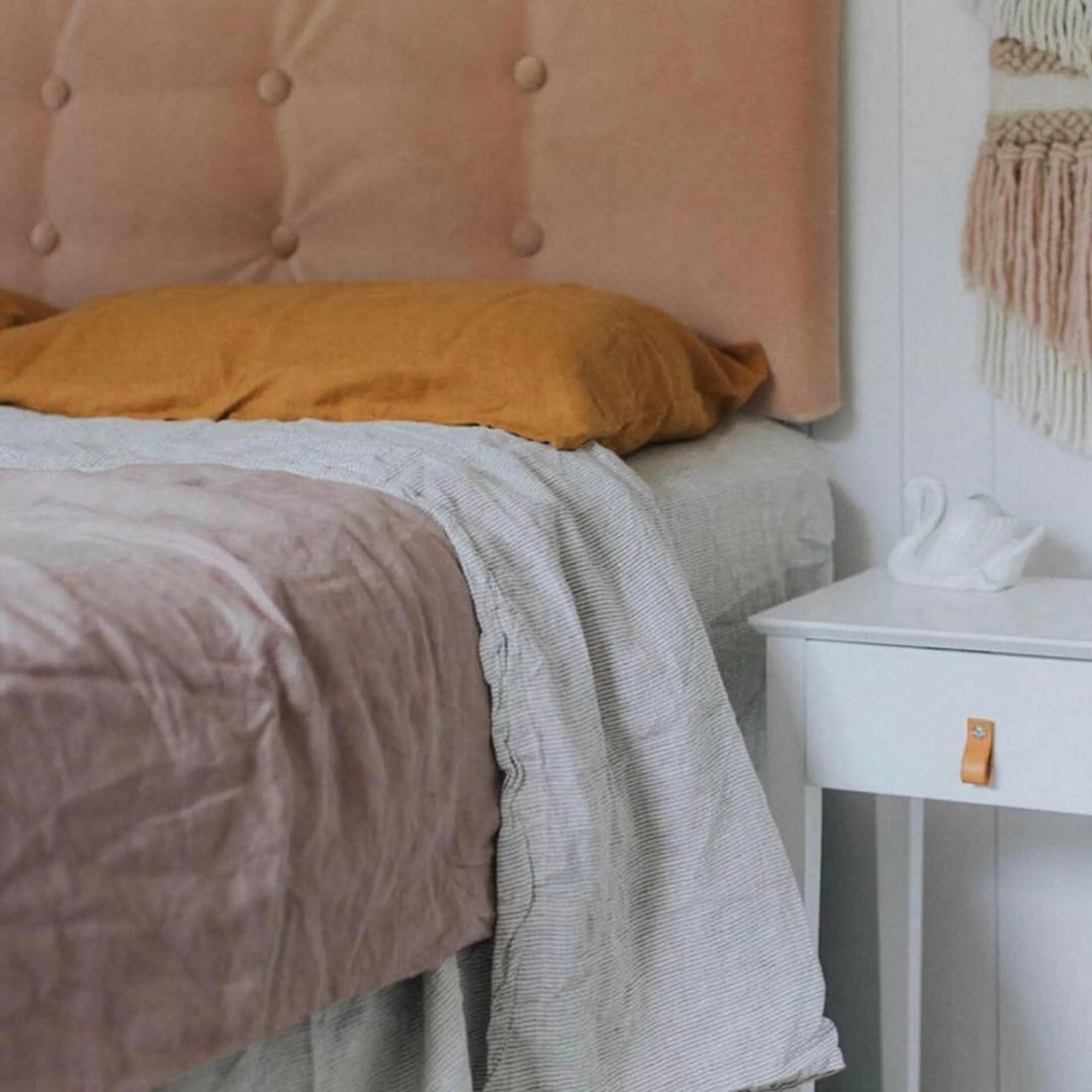 Rosewood Pink Linen Duvet - Image 13