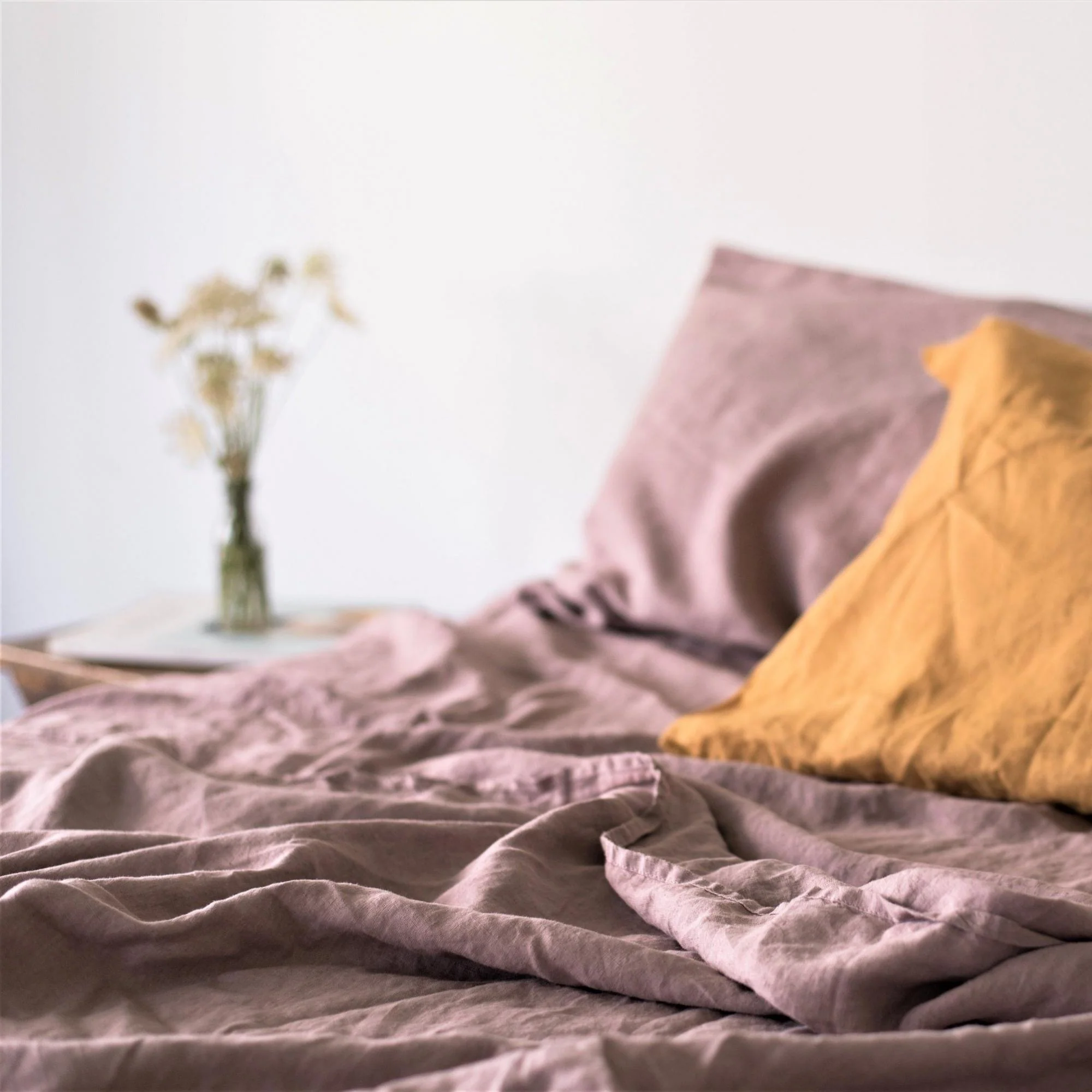 Rosewood Pink Linen Fitted Sheet - Image 7